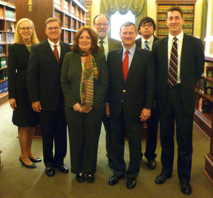 Chief Justice Roberts with 9th Circuit Library and Clerk’s Office staff